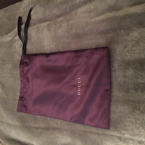 Gucci velvet sunglasses case and pull string sleeve bundle main image 4